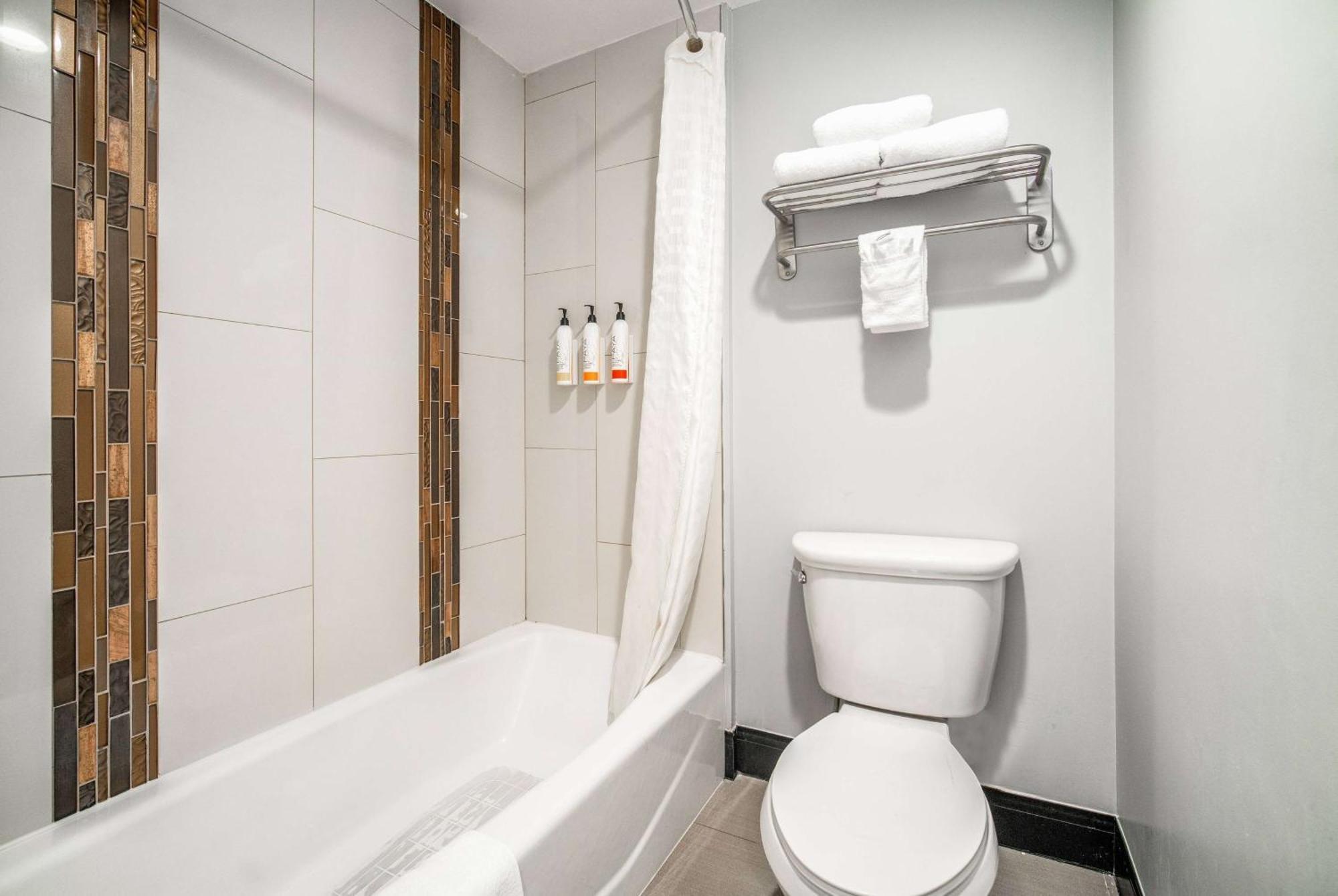 Travelodge Inn & Suites By Wyndham Bell Los Angeles Area Esterno foto