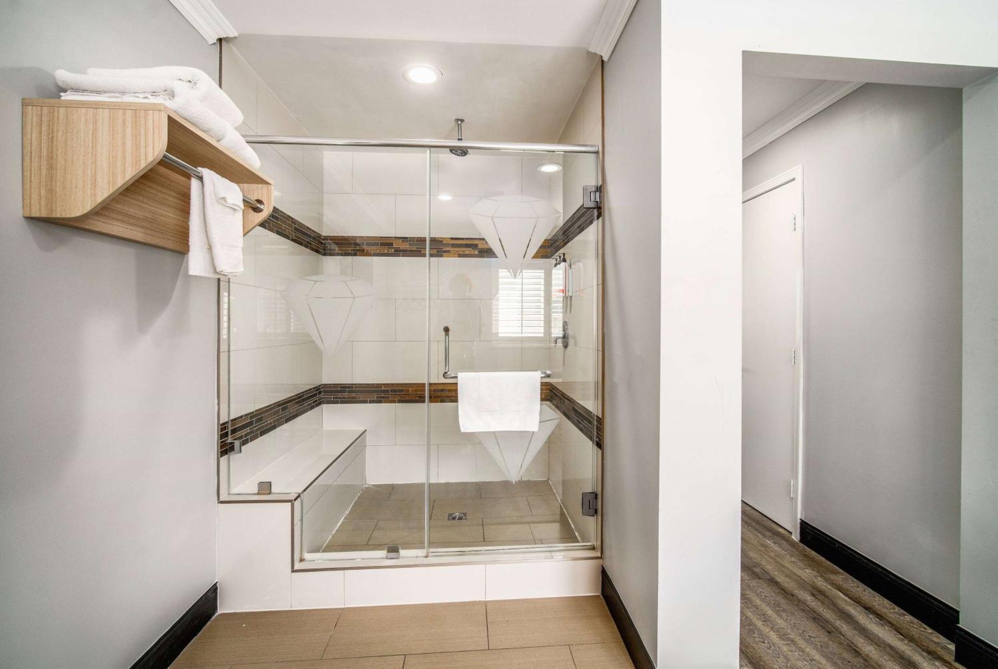 Travelodge Inn & Suites By Wyndham Bell Los Angeles Area Esterno foto