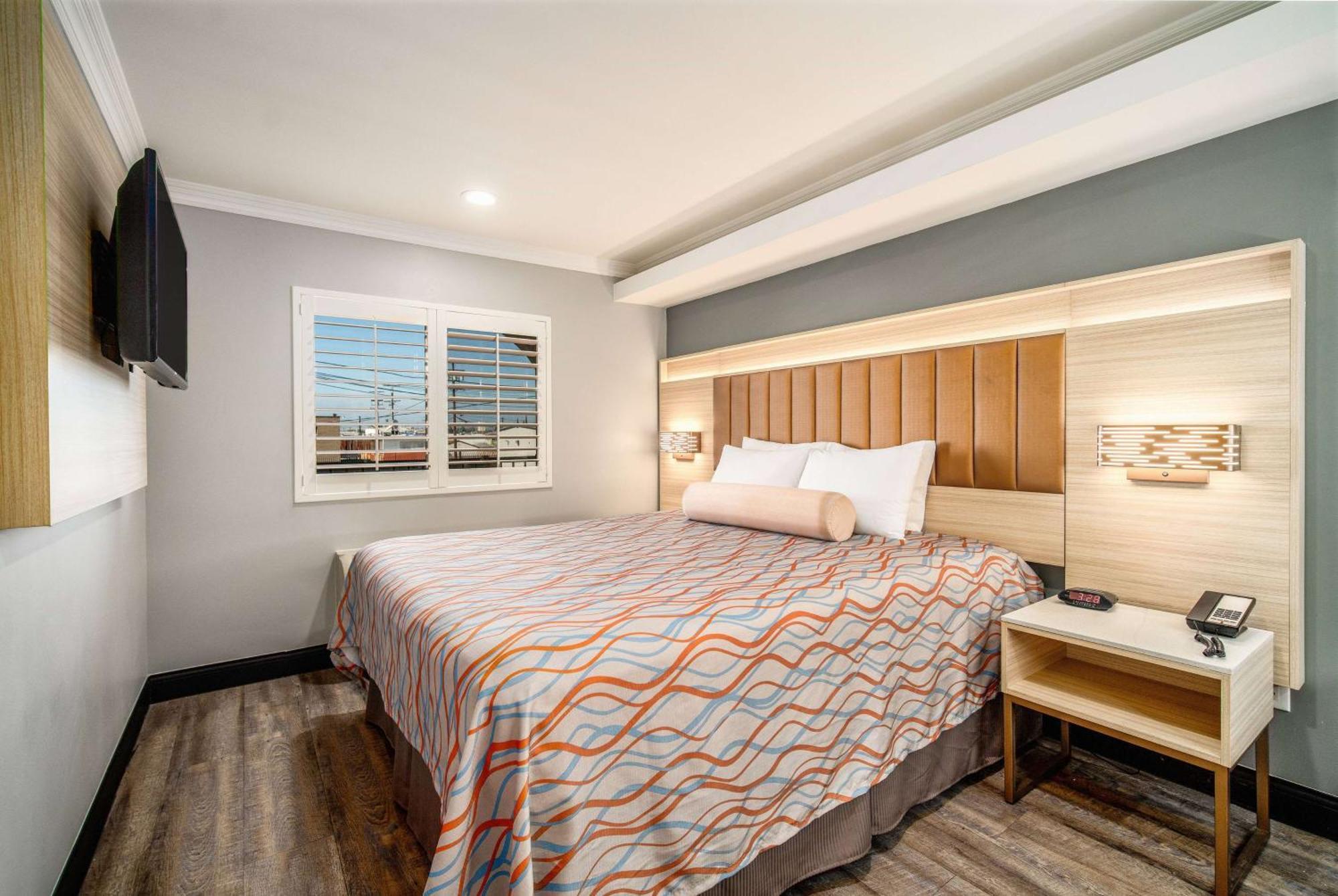 Travelodge Inn & Suites By Wyndham Bell Los Angeles Area Esterno foto