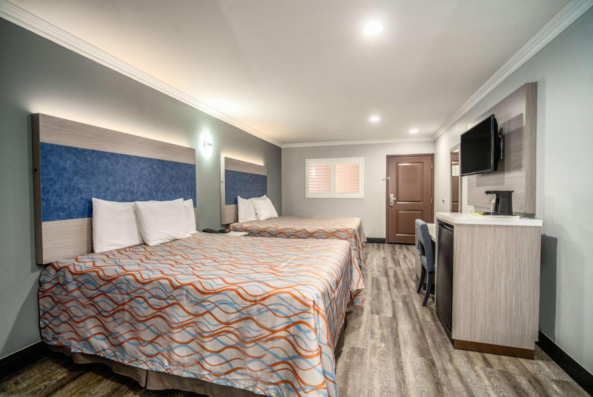 Travelodge Inn & Suites By Wyndham Bell Los Angeles Area Esterno foto